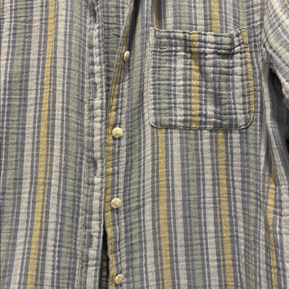 Cotton Muslin button down - Picture 3 of 3